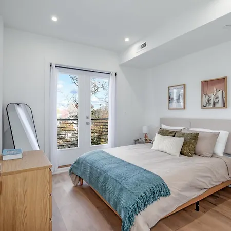 Capitol Hill Suites-3